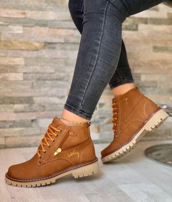 Botas velez para dama con cierre lateral color miel